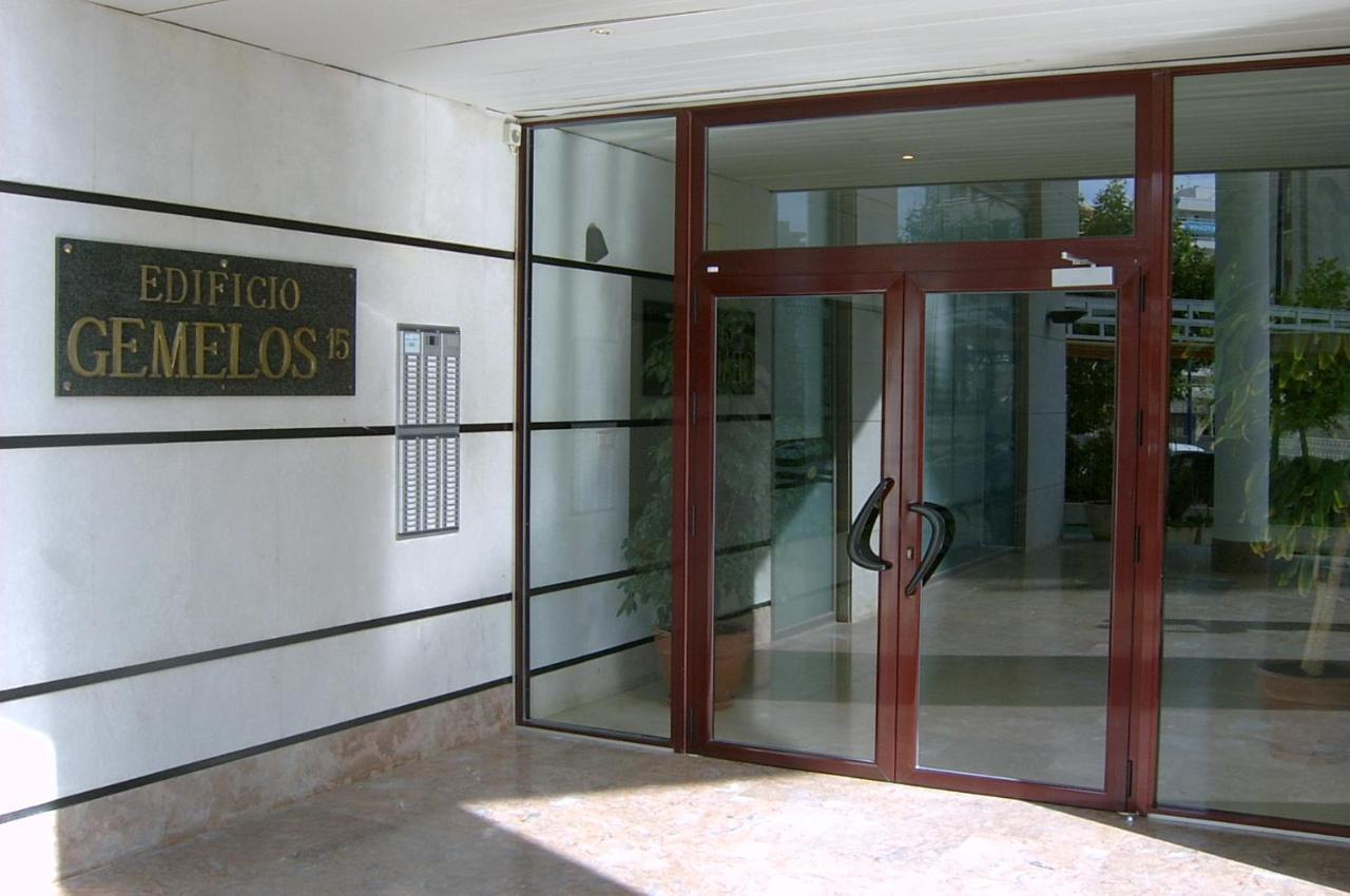 Gemelos 15 Turis - Premium Apartamentos Benidorm Esterno foto